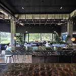 Pepe Vieira Hotel *